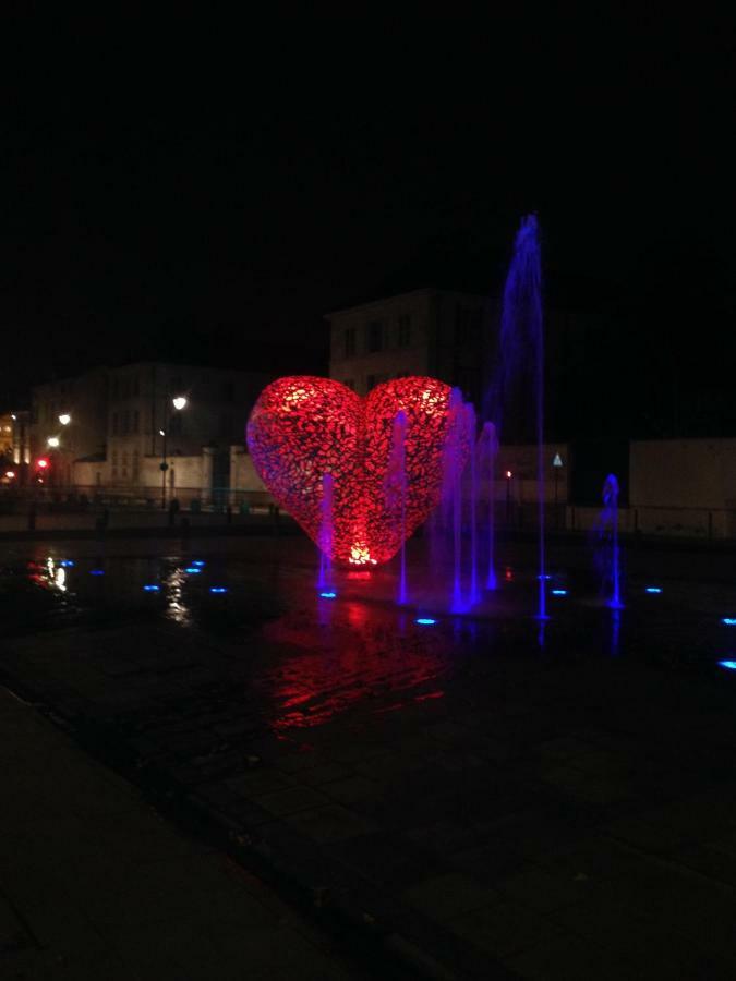 Le St Frobert Au Coeur De Troyes تروي المظهر الخارجي الصورة